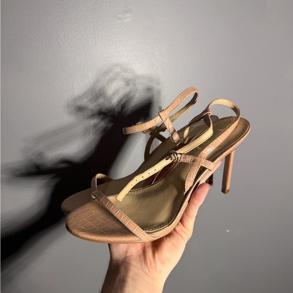 Sam Edelman Doran Croc Embossed Strappy Sandal in Nude Size 7 - Picture 5 of 6